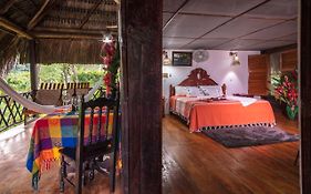 Las Guacamayas Lodge Resort, Selva Lacandona, Chiapas México